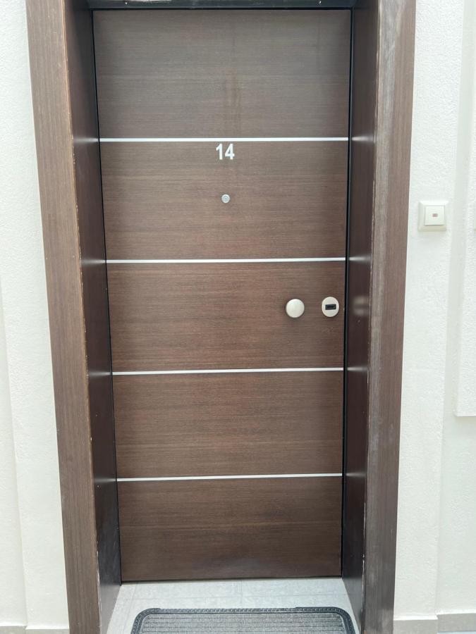 Bivas Apartments ลีเมนาส ภายนอก รูปภาพ