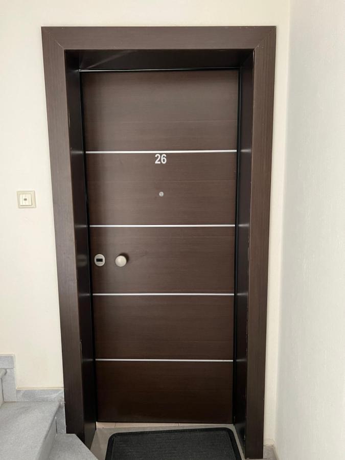 Bivas Apartments ลีเมนาส ภายนอก รูปภาพ