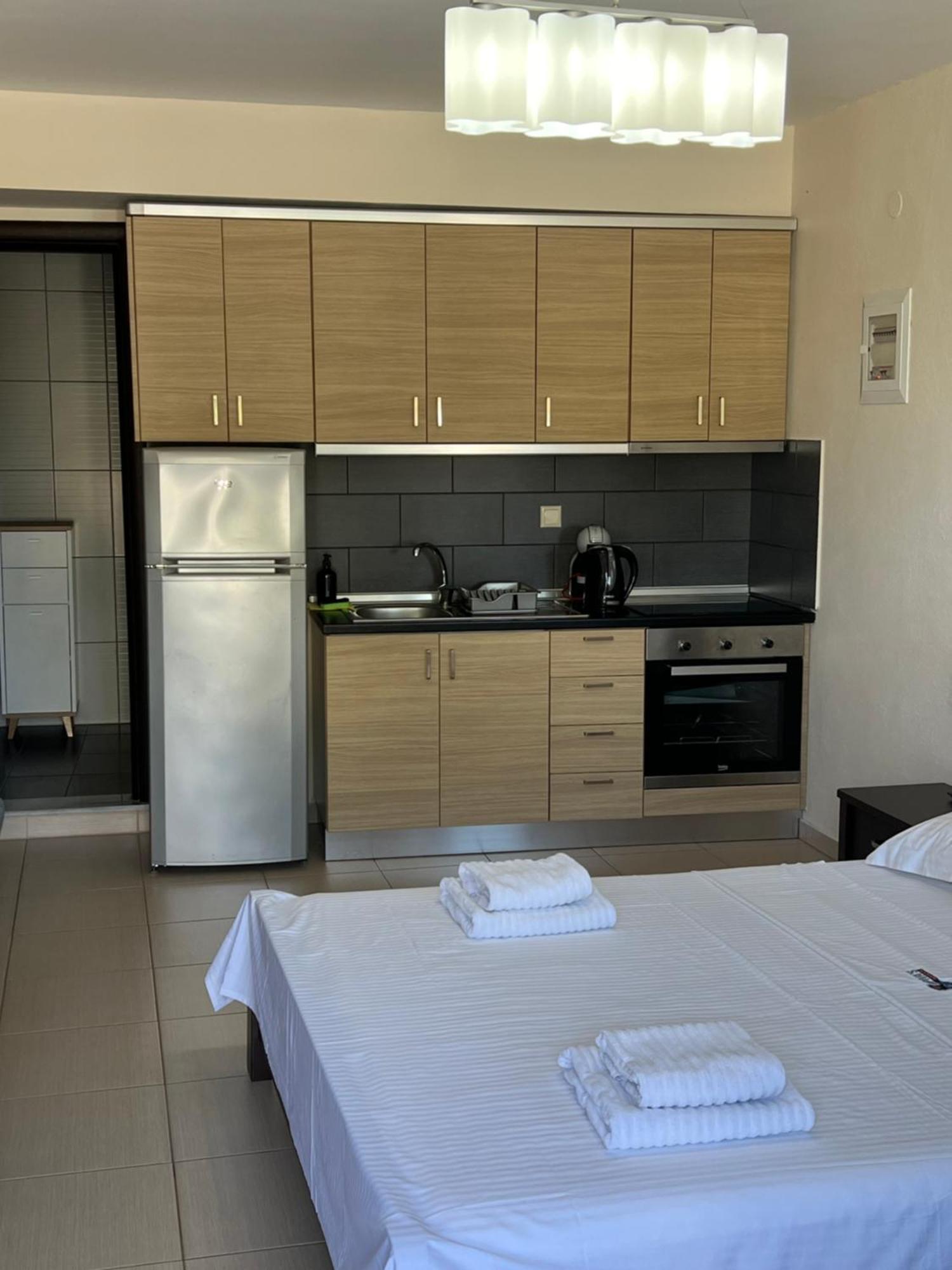 Bivas Apartments ลีเมนาส ภายนอก รูปภาพ