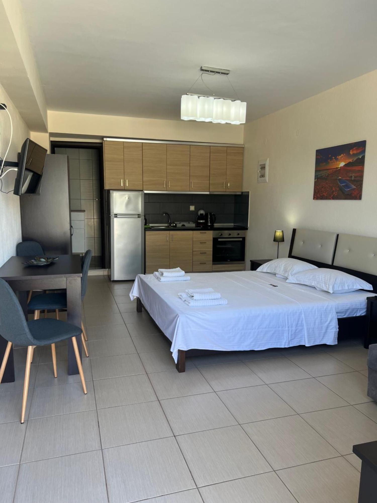 Bivas Apartments ลีเมนาส ภายนอก รูปภาพ