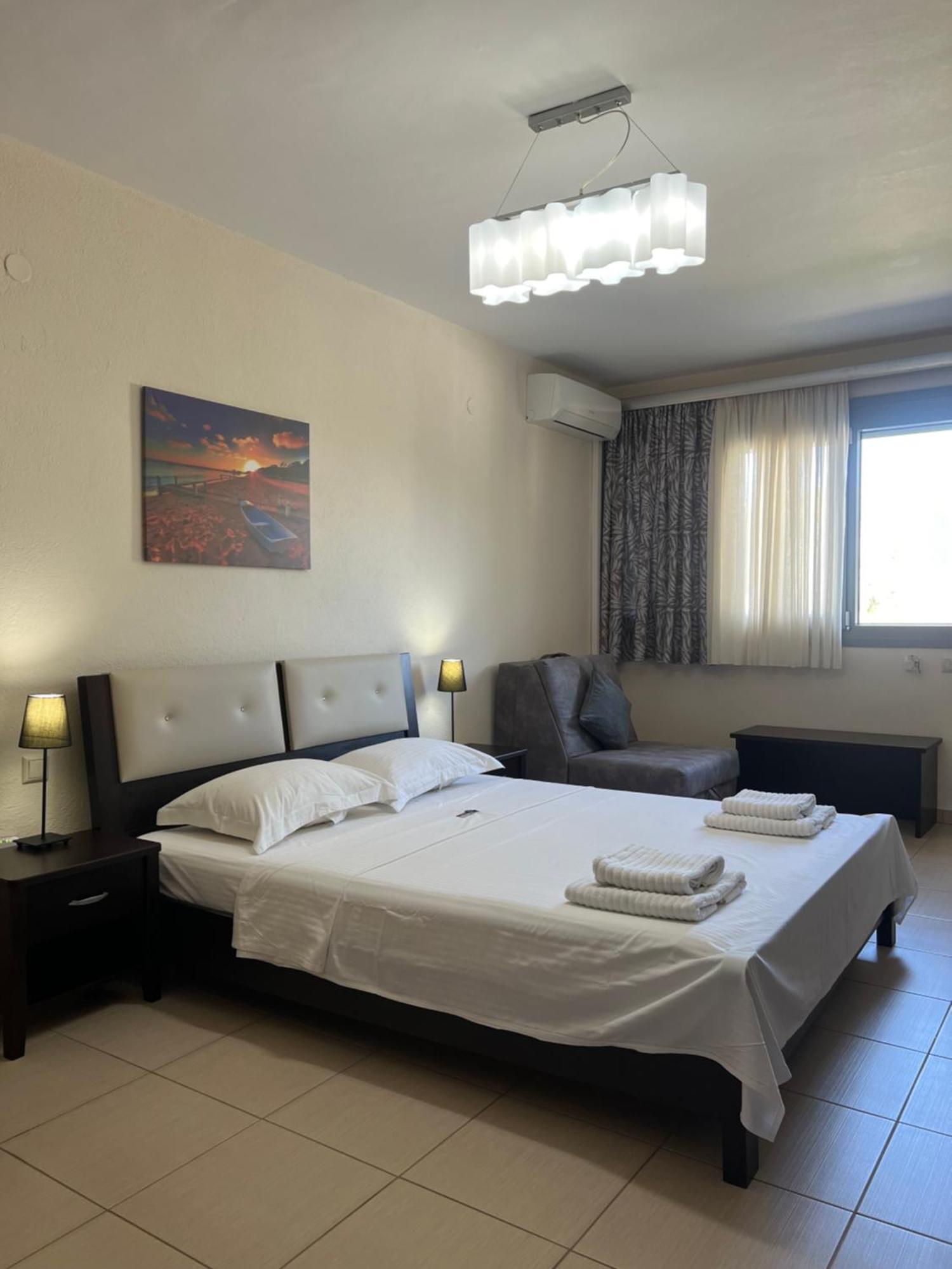 Bivas Apartments ลีเมนาส ภายนอก รูปภาพ