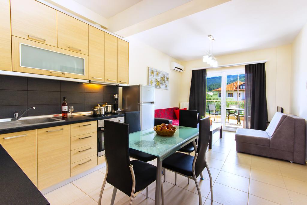 Bivas Apartments ลีเมนาส ภายนอก รูปภาพ
