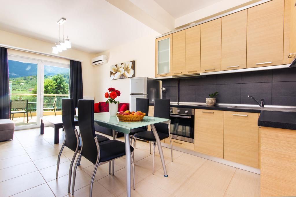 Bivas Apartments ลีเมนาส ภายนอก รูปภาพ