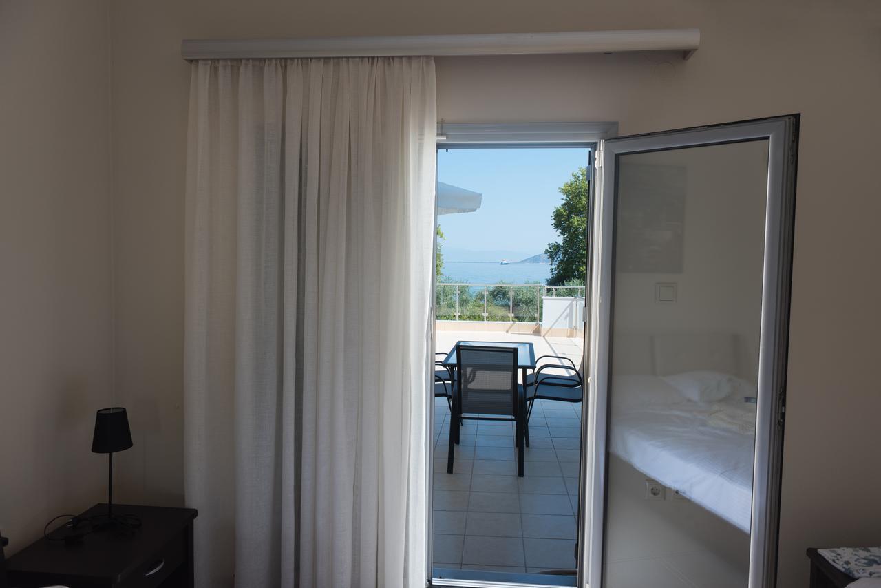Bivas Apartments ลีเมนาส ภายนอก รูปภาพ